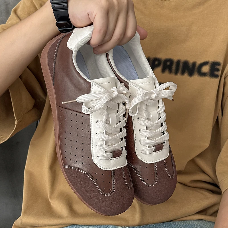 

Retro Brown Training Shoes Men Comfortable Flat Casual Sneaker for Men Breathable Lightweight Man Brand Sneakers tenis hombres