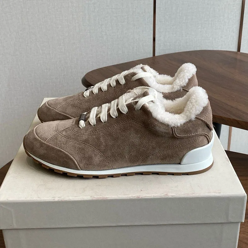 Scarpe da tavolo stringate in pelle scamosciata di mucca con punta tonda Scarpe basse calde con fodera in lana da donna Capispalla autunno inverno Scarpe casual Sneakers