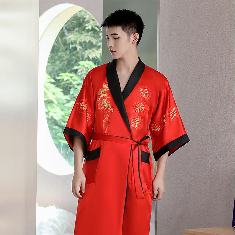 Chinese Style Embroidered Dragon Men Robe Kimono Bathrobe Gown Half Sleeve Satin Sleepwear Nightwear Loose Home Wear with Pocket