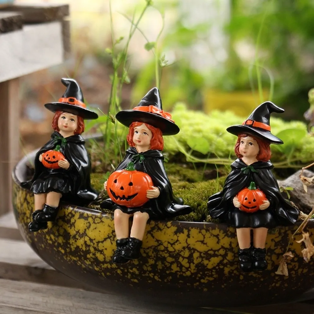 

3pcs Cute Witch Holding Pumpkin Statue Handmade Decoration Halloween Statue Resin Crafts Pumpkin Witch Figurine