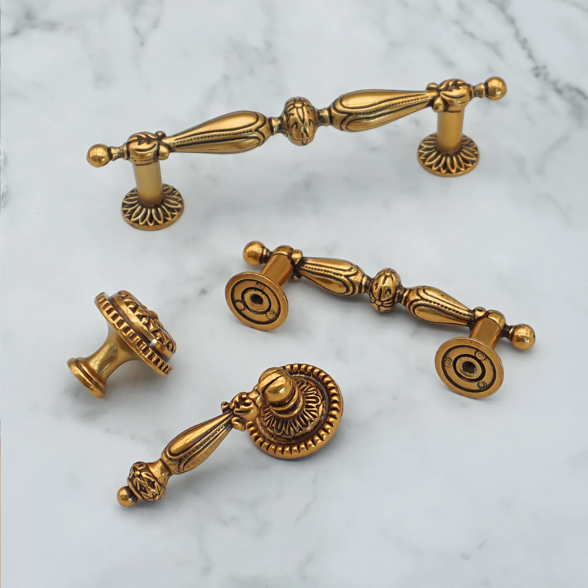2.5\'\' 3.78\'\' Antique Brass Drawer Handle Dresser Wardrobe Pulls Vintage Furniture Handles Cabinet Hardware Kitchen Accessories