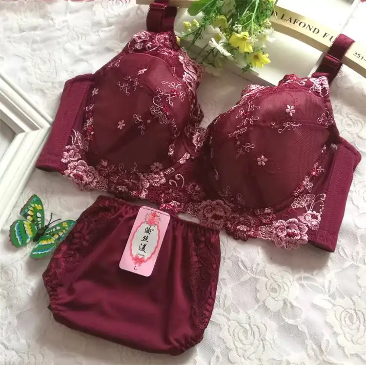 

Комплект женского нижнего белья больших размеров (34, 36, 38, 40, 42, 44, 46, 48) с бюстгальтерами размеров B, C, D, E, F, G, H и трусиками, 2 предмета