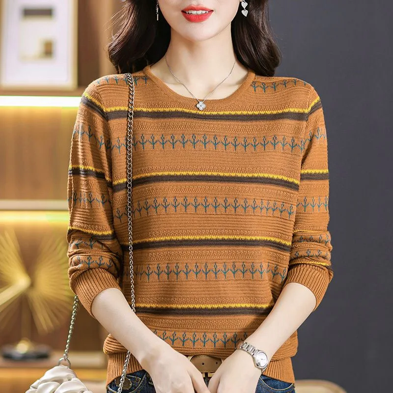 Autumn Fashion Simple Commuting Round Neck Stripe Loose and Versatile, Reduced Age Middle Aged Mom\'s Knitted Long Sleeve Sweater