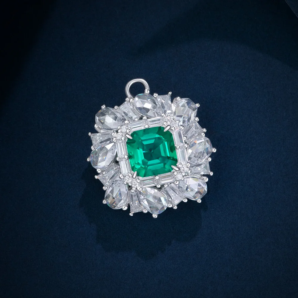 

New S925 Silver Square Pagoda 8 * 8 Wood Sasa Azul Green 3-carat Fashion Full Diamond Necklace 60cm Wedding Jewelry