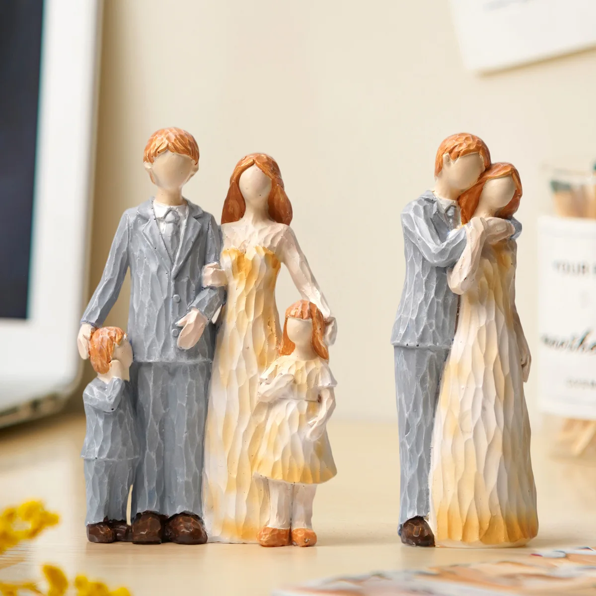 

Family Affection Series Wood Carving Imitation Family Desktop Ornament Jewelry Box Perfect as Father's Day/Mother's Day Gifts