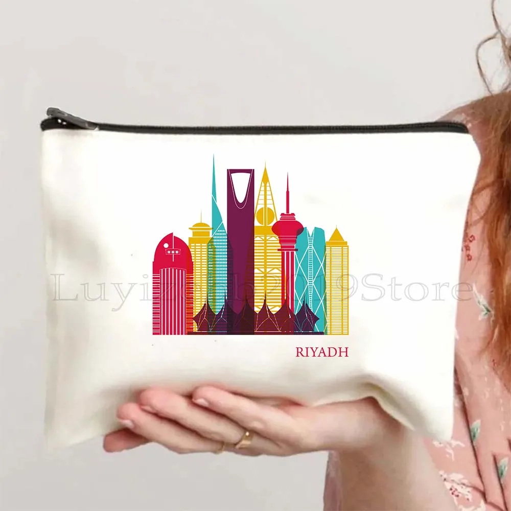 

Saudi Arabia Flag Map Emblem Camel Saudi Arabian Travel Cute Gifts Canvas Cosmetic Makeup Toilet Bag Pencil Case Zipper Pouch