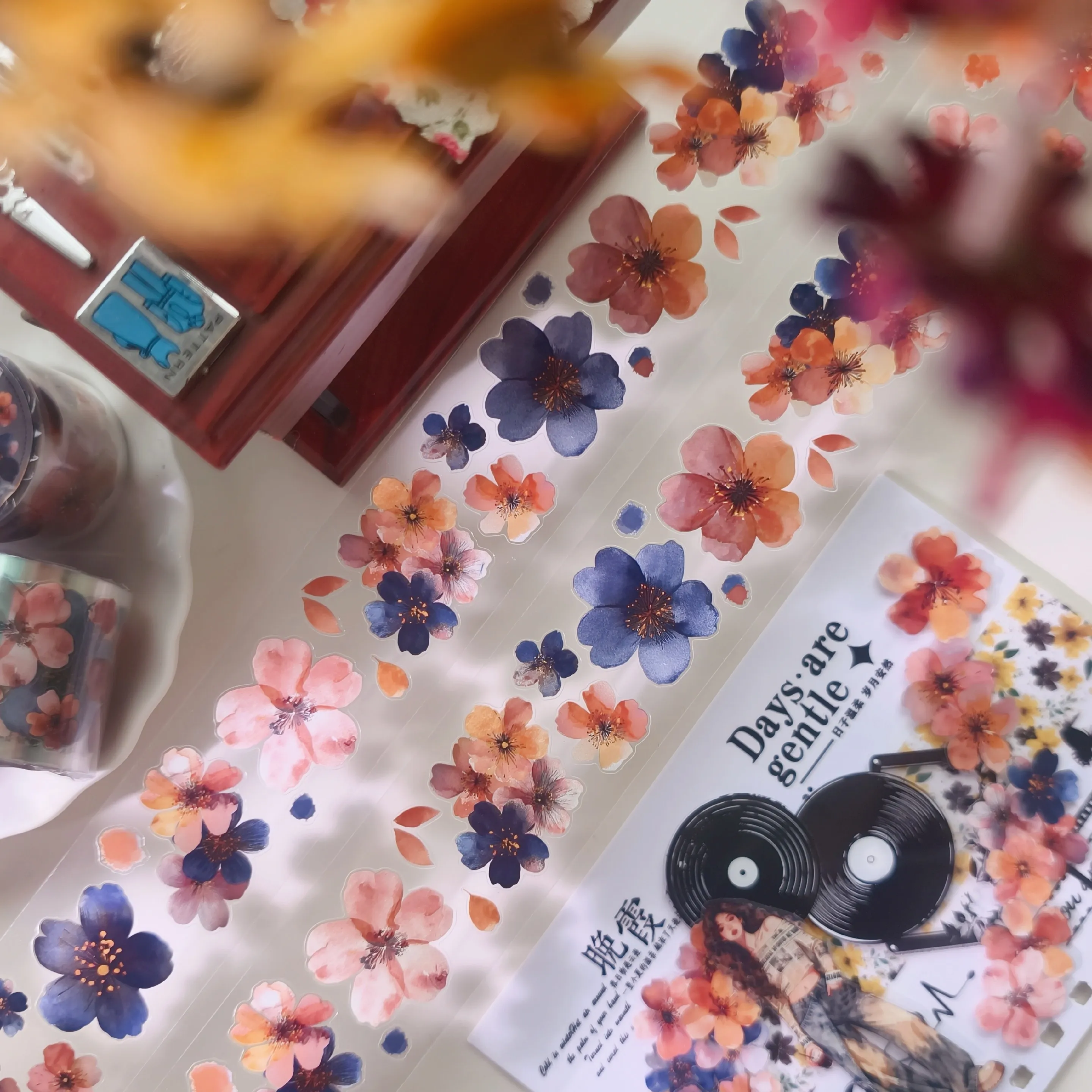 

〖Dark fragrance〗PET cutting mold notebook sticker, light retro, high-end, niche flower, transparent washi pet tape