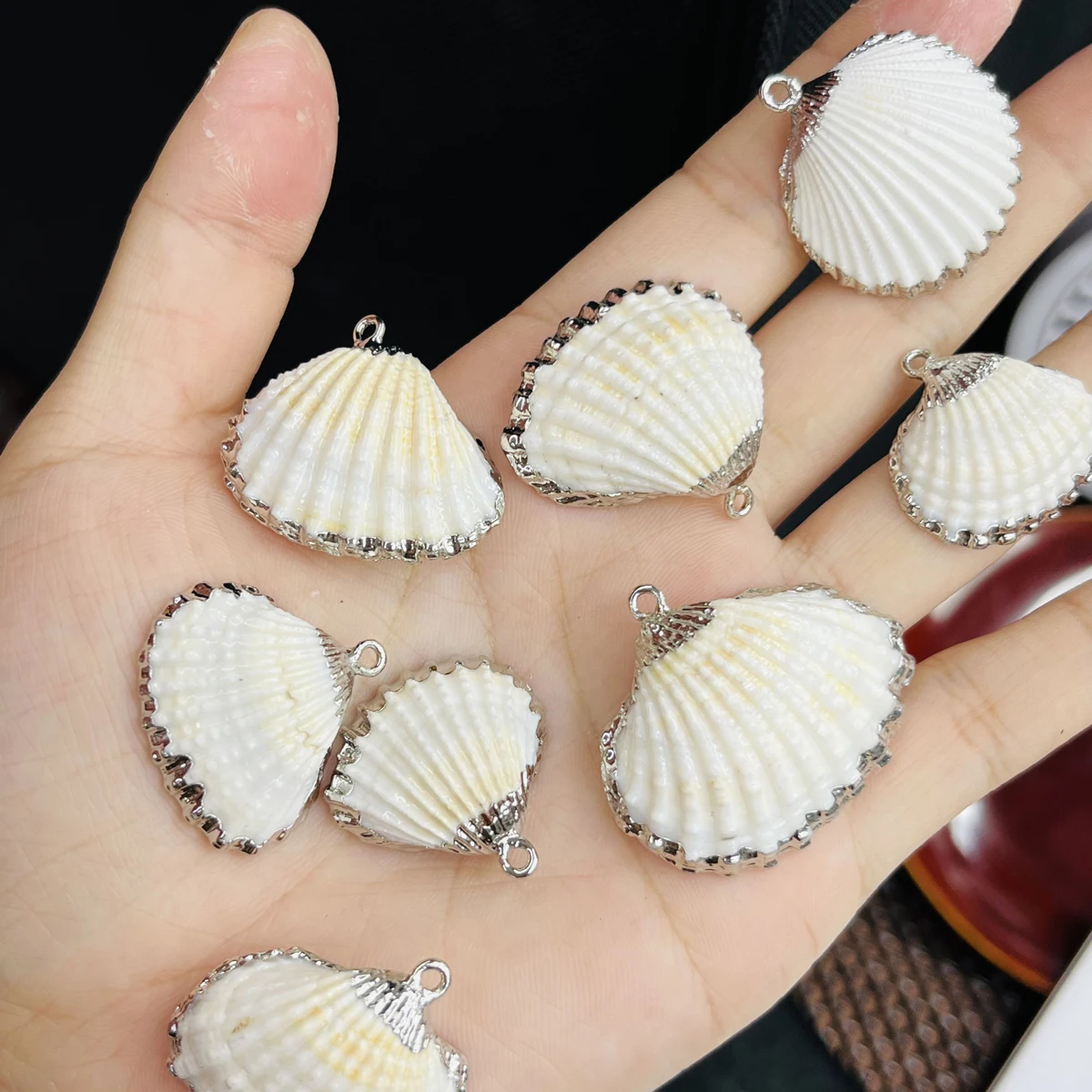 10pcs Natural Shell Silver Color Edged Pendant Fan-shaped Charms for Jewellery Making DIY Necklace Earring Accessories Wholesale