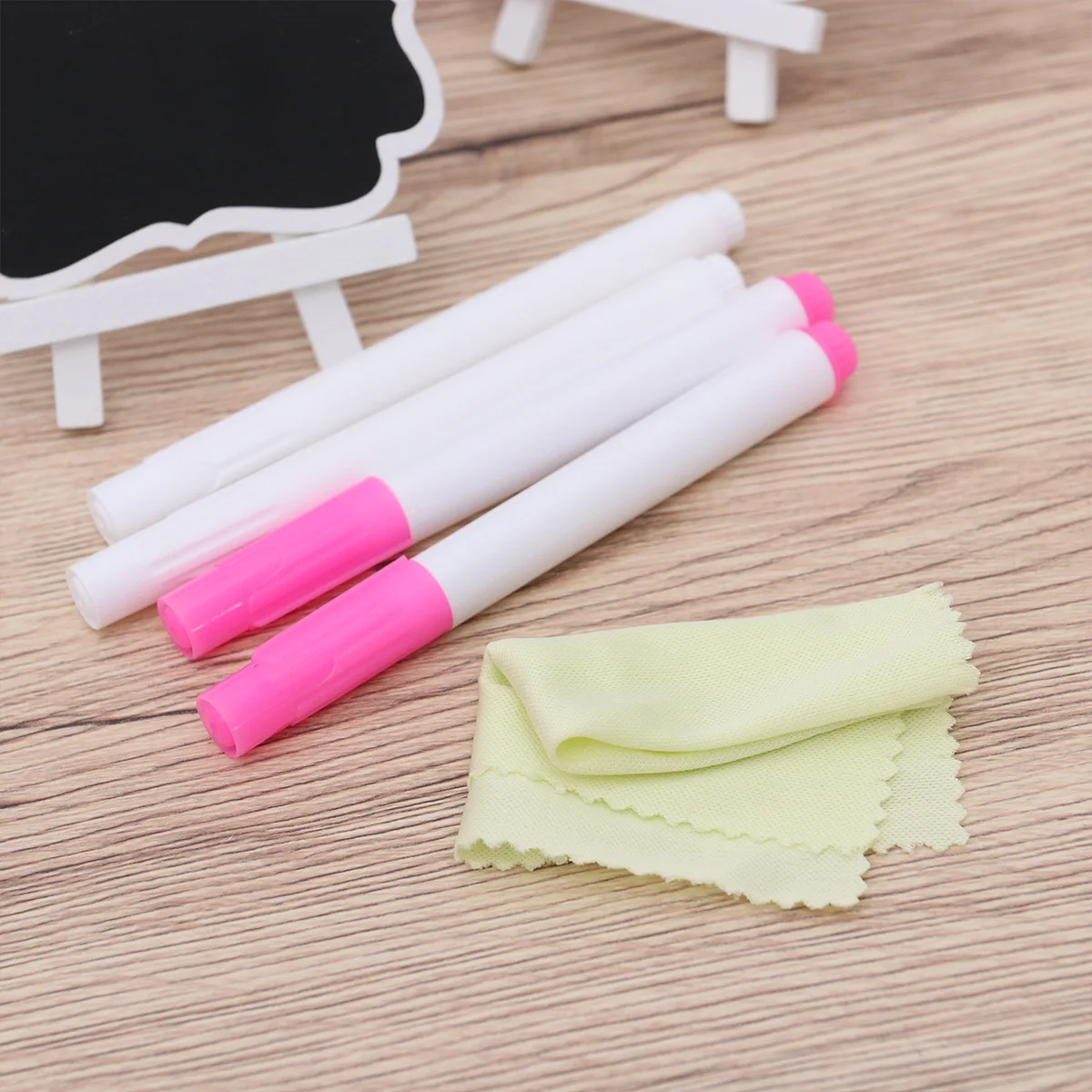 

8Pcs Mini Chalkboard Table Signs Wooden Blackboards with Removable Stands Wipeable Pens Cleaning Cloth Wedding Party