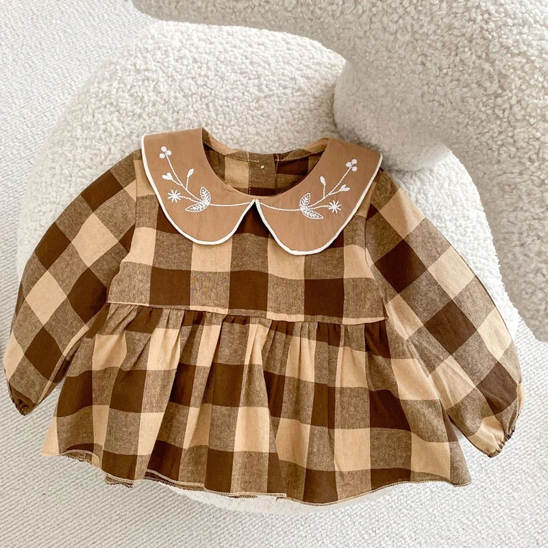 Autumn new baby clothing, 0-5 year old female baby, doll collar embroidered checkered top+skirt skirt wrapped pants 2-piece set