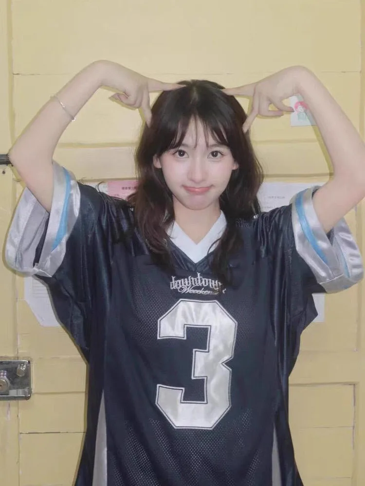 2025 رقم الاتجاه الكوري الجديد. 3 تي شيرت بأكمام قصيرة تي شيرت Lartigent American Retro Jersey للسيدات صيفي Y2K كاجوال للزوجين #4