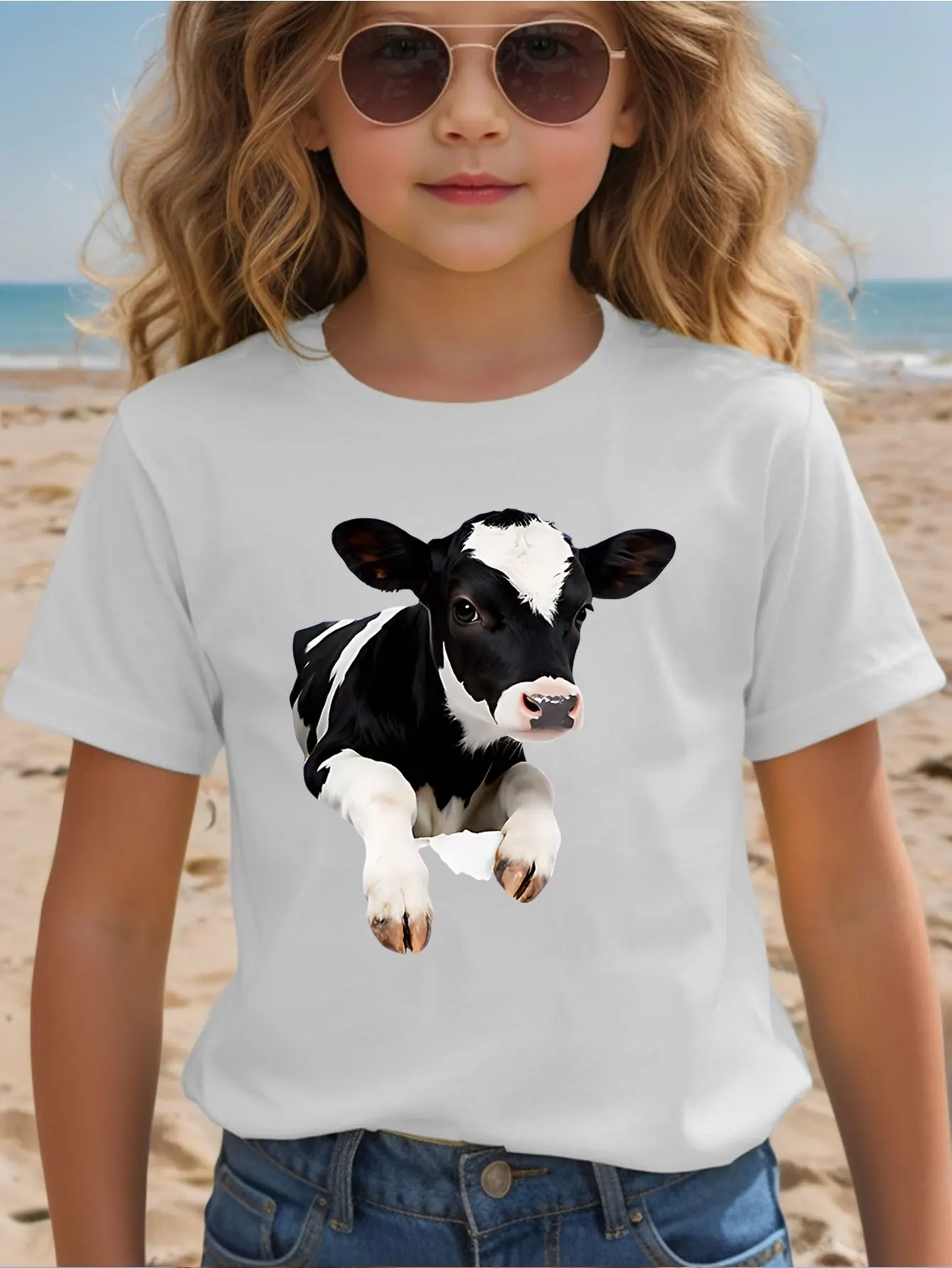 Realistic Little Dairy Cow Peeking Out Print Kids T Shirt Boys Girls Family Matching Parent Child Summer Crew Neck Casual Tee