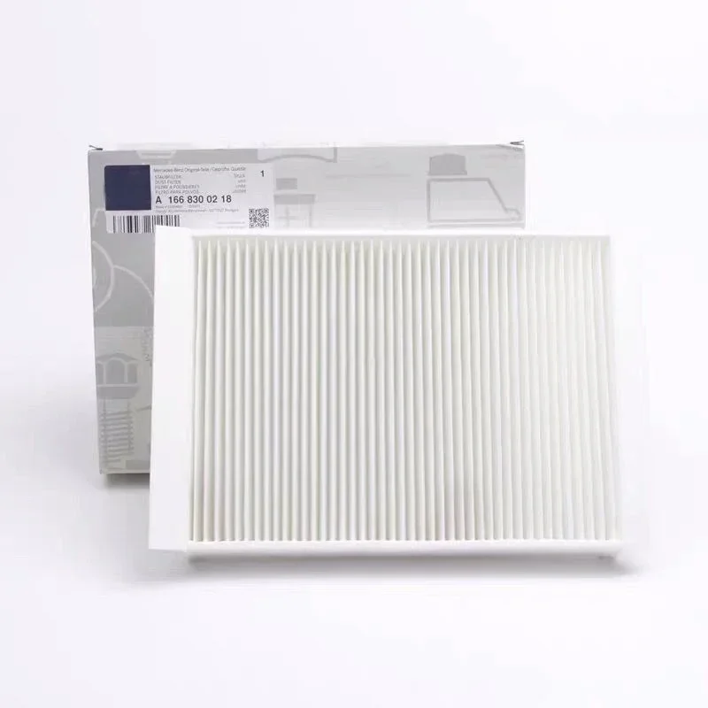 Car Cabin Air Filter For ML300 / ML320 / ML350 / ML500 W / S205-C180L / C200L / C260L A1668300018 A1668300218