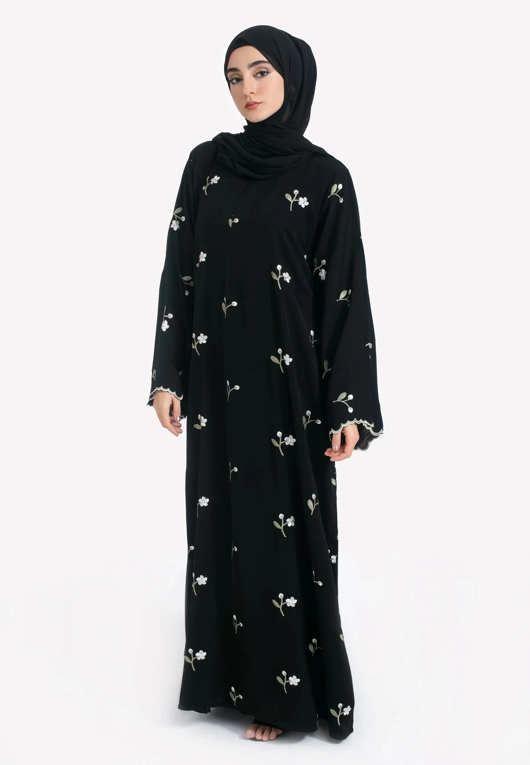 

Dubai New Stylish Muslim Abaya Women Islamic Light Black Embroidery Design Comfortable Material Perfect for Middle East Markets