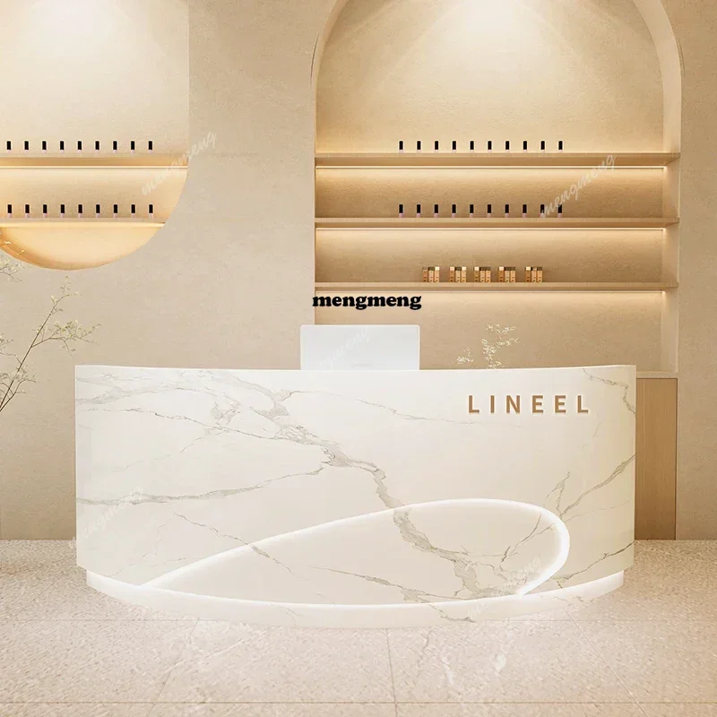 

E182 Скандинавские роскошные стойки ресепшн в современном кремовом стиле, прилавки для салонов красоты, мебель для магазинов и офисов Giri Is Masas