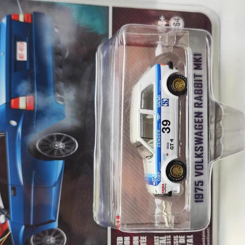 

Limited Edition Model GreenLight 1:64 1975 Rabbit Mk1-GMP Performance 39 Original Wrap Wall Hanging Gift for Friends