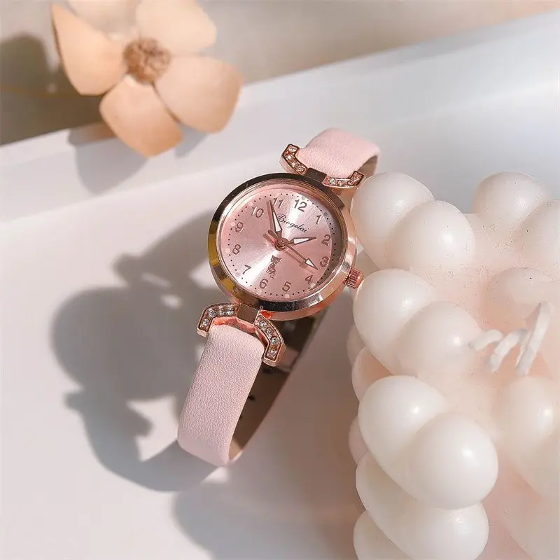 Watches for Children Korean Version Simple Leather Quartz Luminous Waterproof Watch Cartoon Kitten Casual Girl Chic Watch