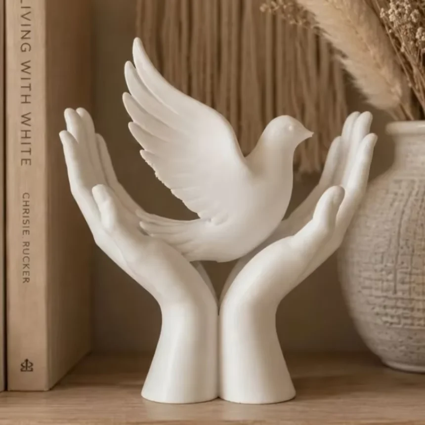 Mini Peace Hand Dove Figurine Ornament, Creative Desktop Shelf Home Decor, Ideal Gift for Easter Valentine Mother's Day