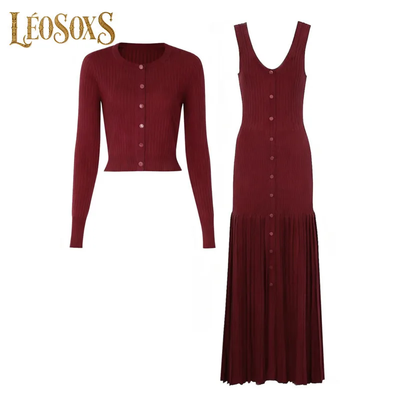 

LEOSOXS Two-Piece Women's Set Knit Cardigan & Pleated Midi Dress With Button Details For Ultra-Feminine Elegant Occasions 2025