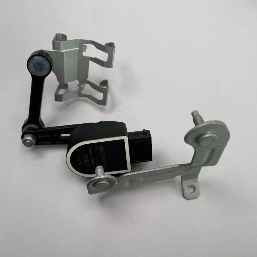 

For Mercedes Benz W205 W213 W253 W257 W293 Right Rear Rotation Angle Sensor, A2139052002 2139052002