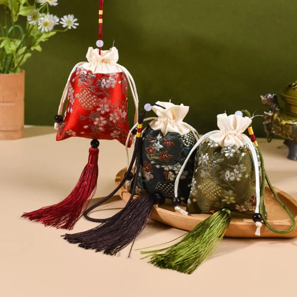 Petites poudres de voiture pour femmes, motif de fleurs, brocart, style chinois, sac de festival Vauxhall et Dragon Boat, rangement de bijoux