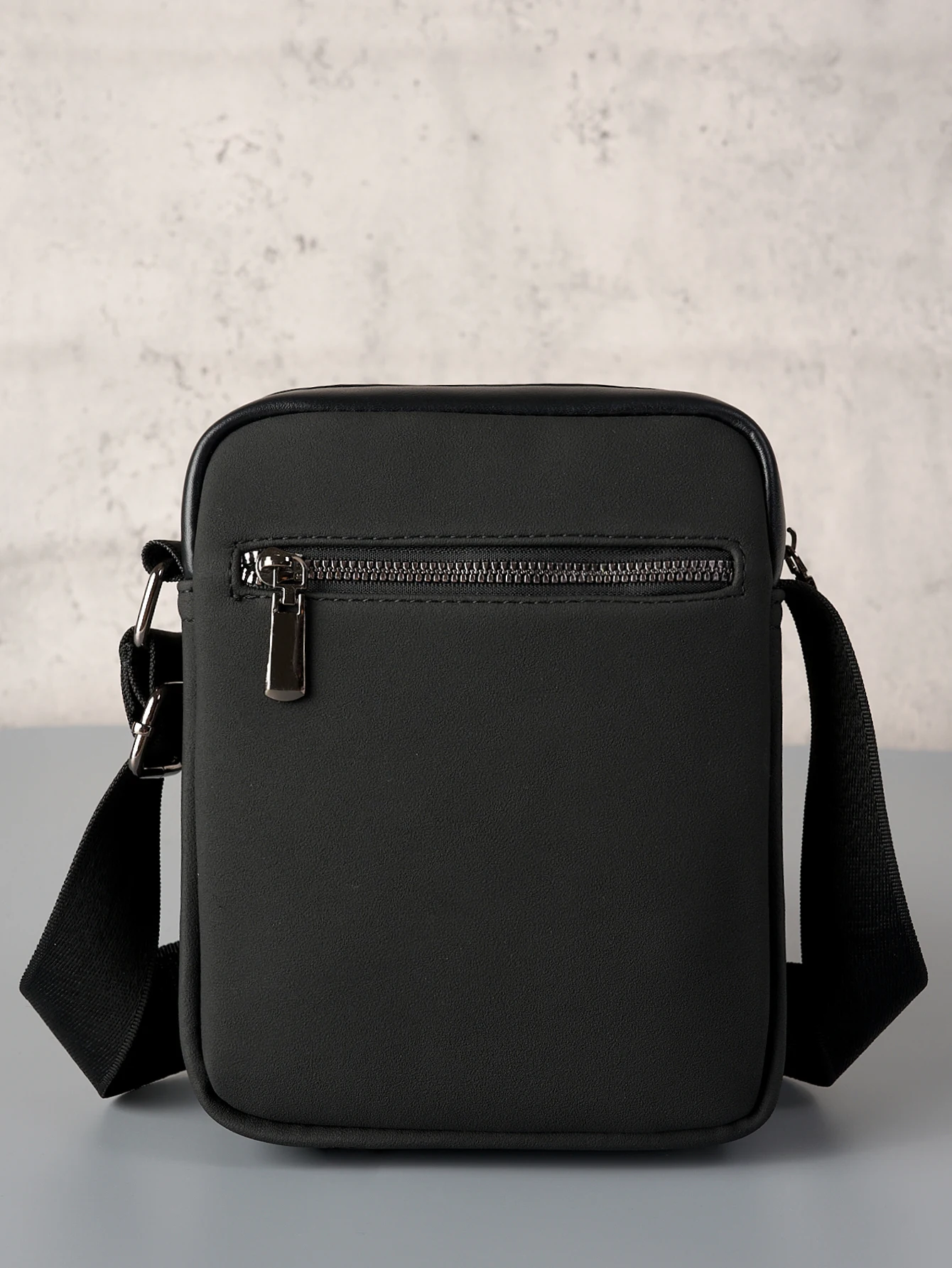 Leichte Umhängetasche aus PU-Leder für Herren, lässige Schultertasche mit mehreren Reißverschlusstaschen, wasserabweisende Brusttasche – Detail 11