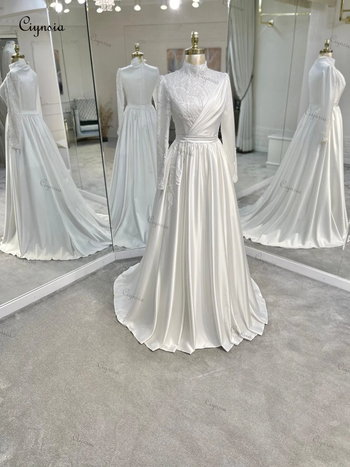 Ciynsia robes De mariée musulmanes islamiques 2025 mariée col haut Satin perles ivoire à manches longues robes De mariée dubaï Robe De Mariée