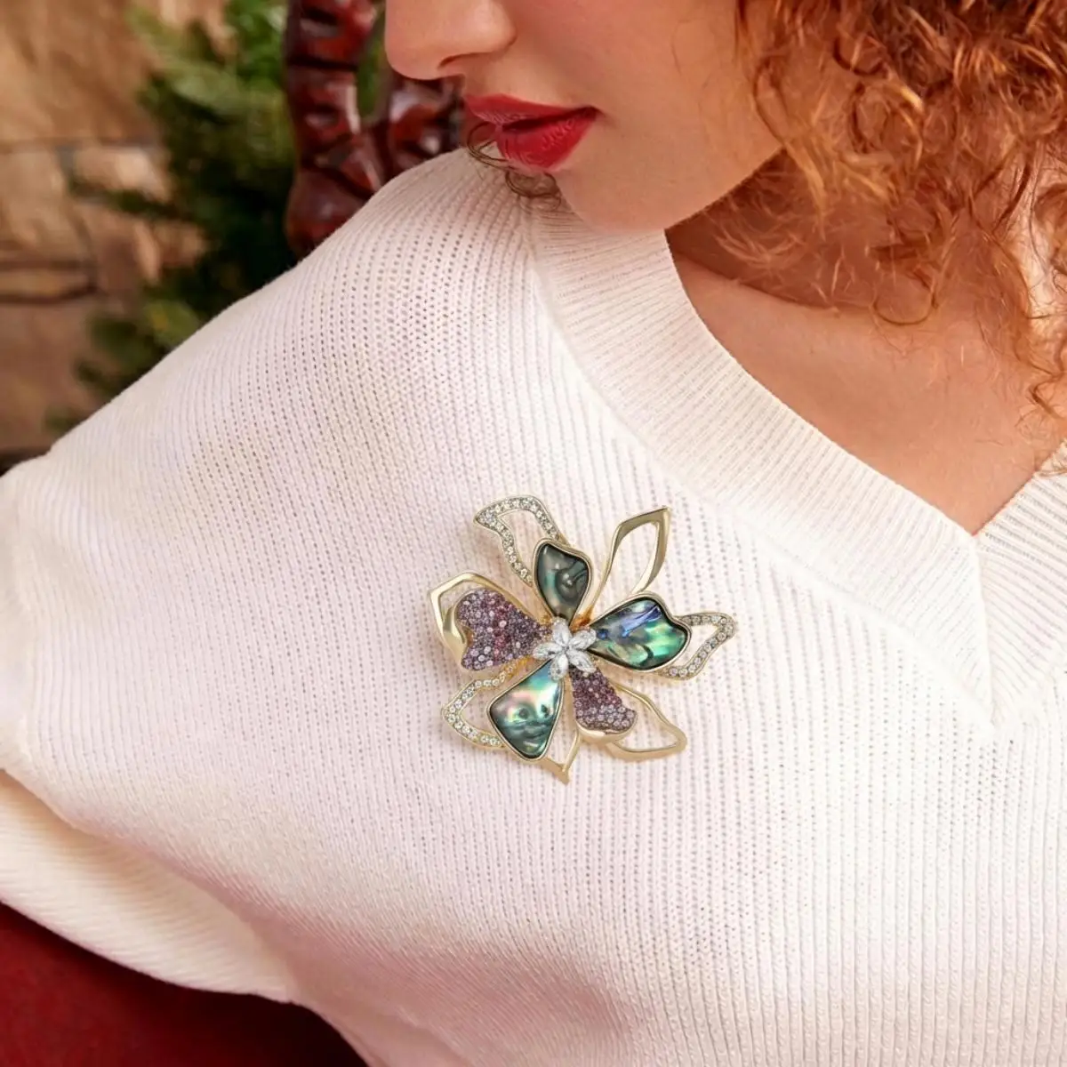 Beaut&Berry Luxury Abalone Shell Flower Brooches for Women Unisex Plant Pins Casual Party Jewelry Accessories Gifts Decoration