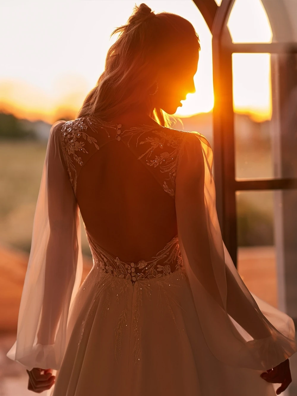 섬세한 쉬폰 아플리케 웨딩 드레스 우아한 라인 백리스 반짝 이는 신부 가운 슬릿 맞춤 레이스 여성용