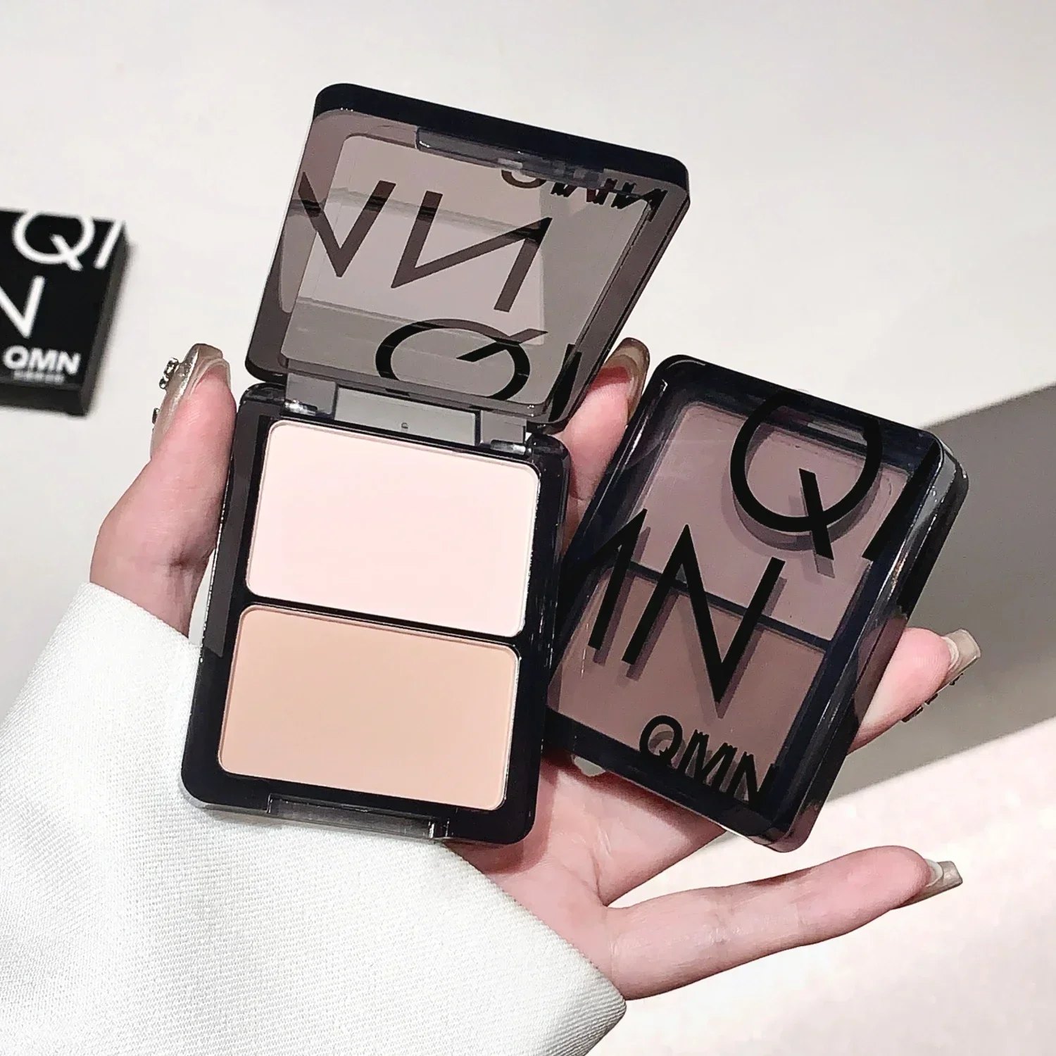 Two-toned Bronzer Matte Highlighter Contour Palette 3D Bronzer Highlighter for Face Powder Texture Waterproof Nose Shadow Makeup