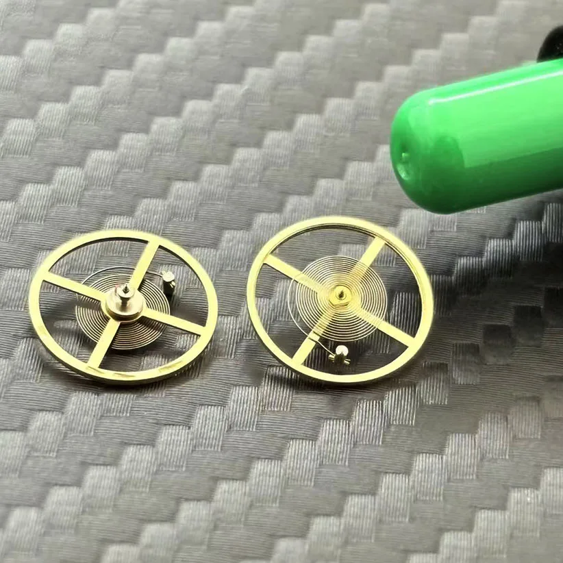 6-pecas-de-acessorios-para-movimento-de-relogio-novos-roda-de-balanco-8205-roda-de-balanco-2813-roda-de-balanco-dourada
