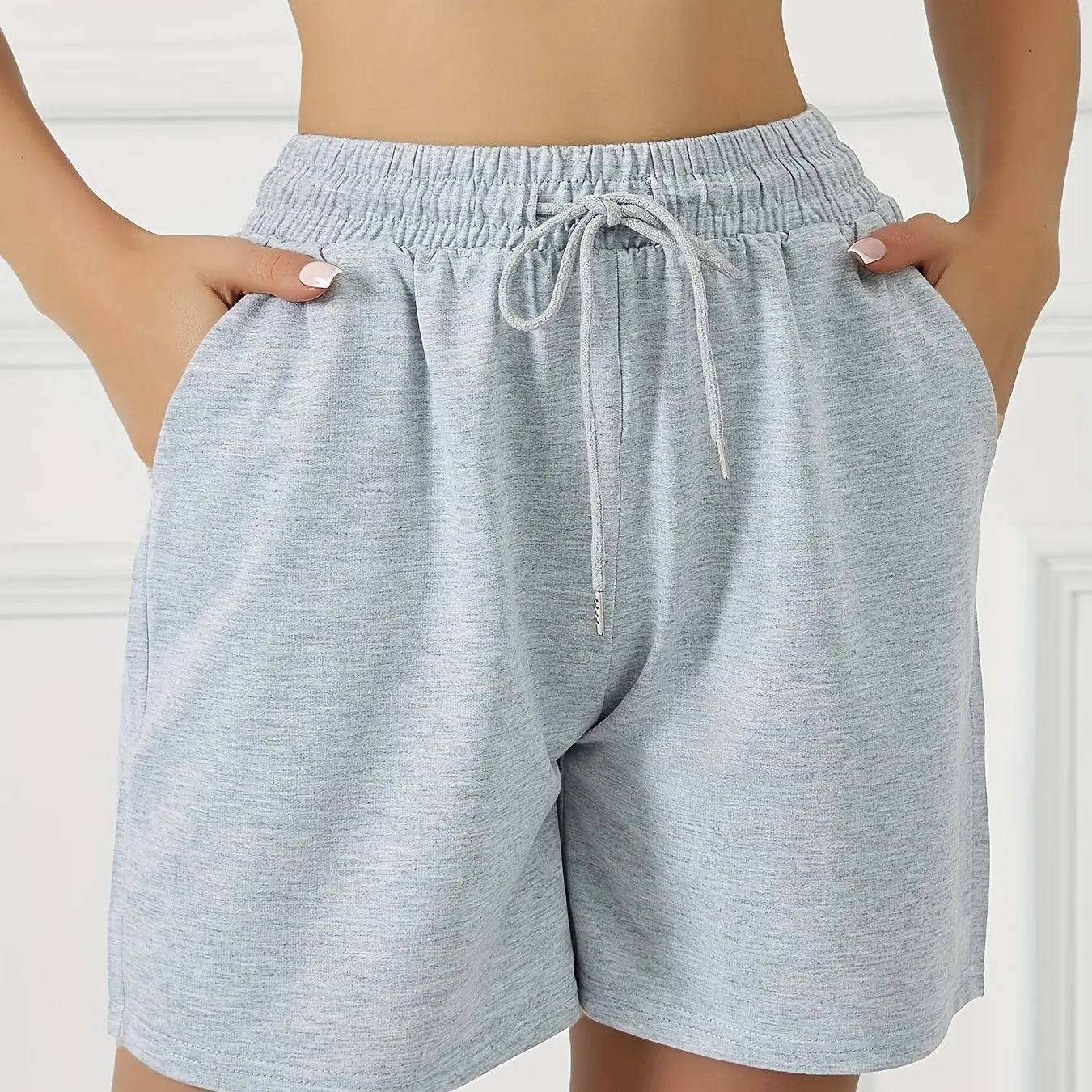 Women's front pocket waist drawstring sweatpants for casual running and exercise shorts