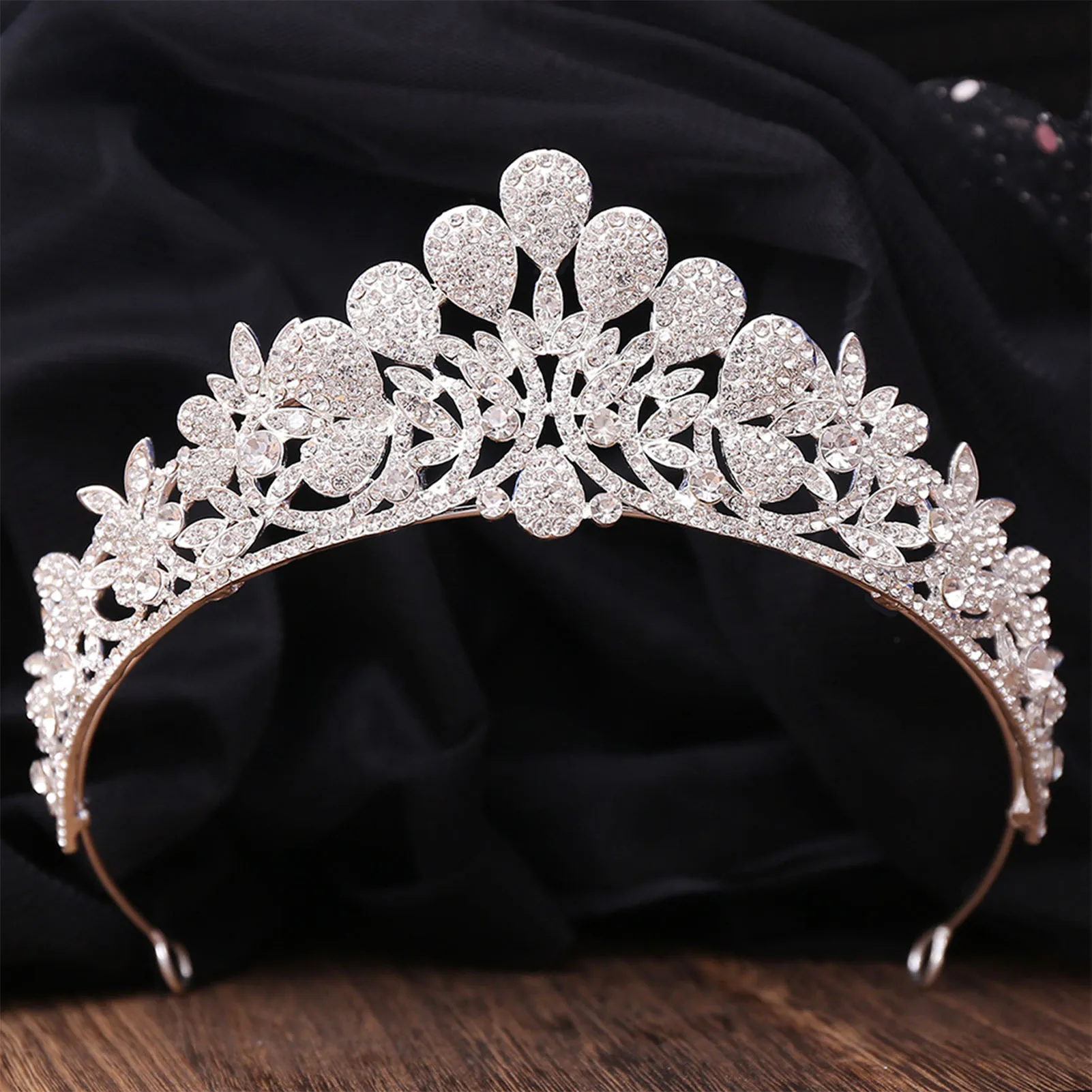 Ornement de cheveux luxueux pour demoiselle d'honneur, couronnes en biscuits, bijoux de cheveux, accessoire de fête de princesse, décor de tête de mariage, chaud, nouveau