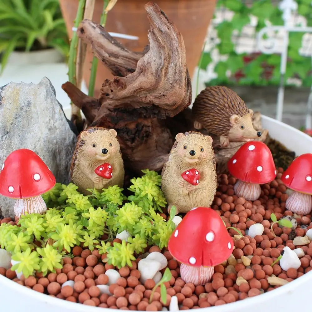 

7pcs Creative Resin Hedgehog Mushroom Statue Cartoon Waterproof Animal Sculpture Cute Simulation Garden Miniatures Figurine Gift