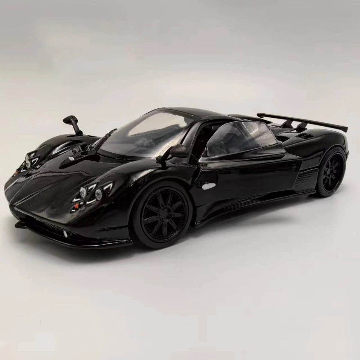 1:24 Pagani Zonda F Supercar Alloy Car Model Diecasts & Toy Vehicles Collect Car Toy Boy Birthday gifts