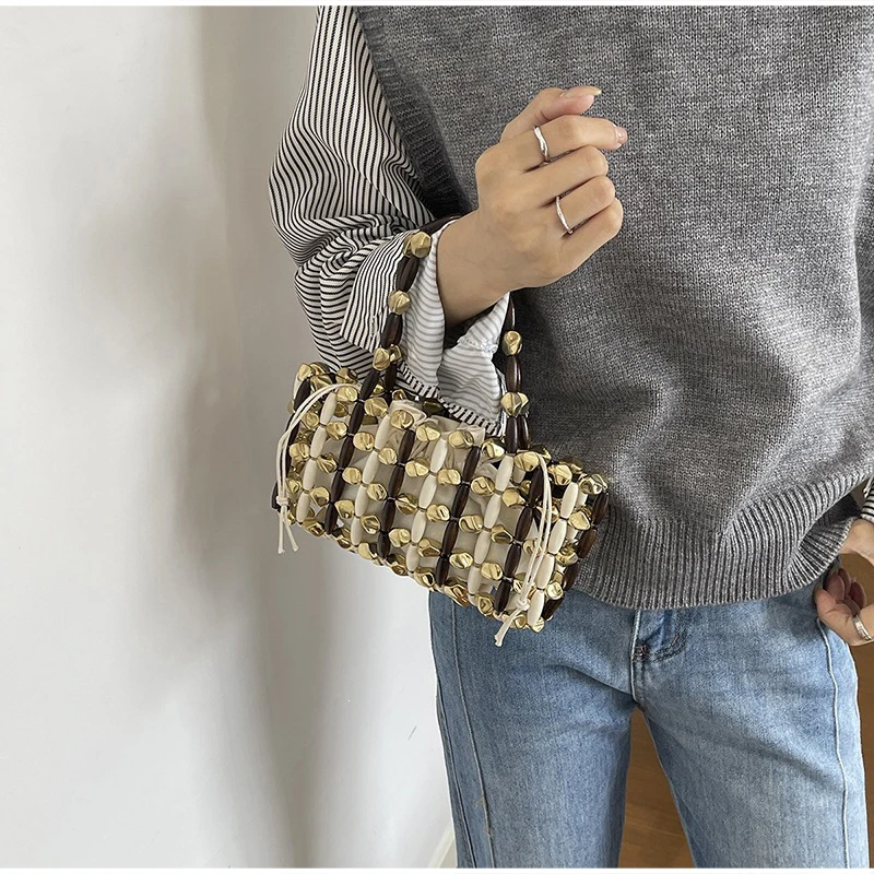 Ausgehöhlte Holzperlen-Handtasche mit gewebtem Obergriff und Canvas-Innentasche mit Kordelzug, koreanische leichte schicke Strandtasche für Damen – Detail 13
