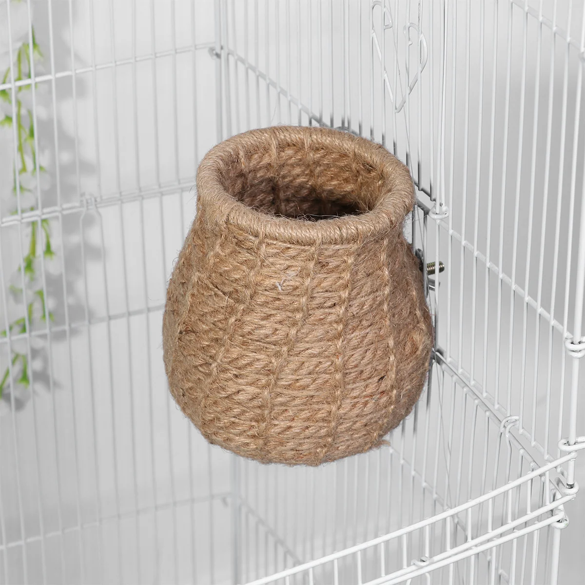 

Hand-Weaved Small Birds Nest Natural Wood Parrot Warm Bed Winter Sleeping Bed Cage Accessories Birds Nest Cage Accessories