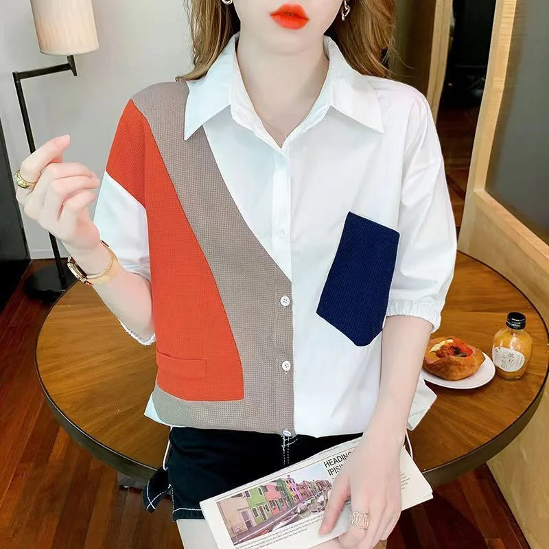 Camisa a juego de colores de estilo occidental para mujer, fina camisa de manga corta con diseño de temperamento a la moda, camisa con costuras de nicho, novedad de verano 2023