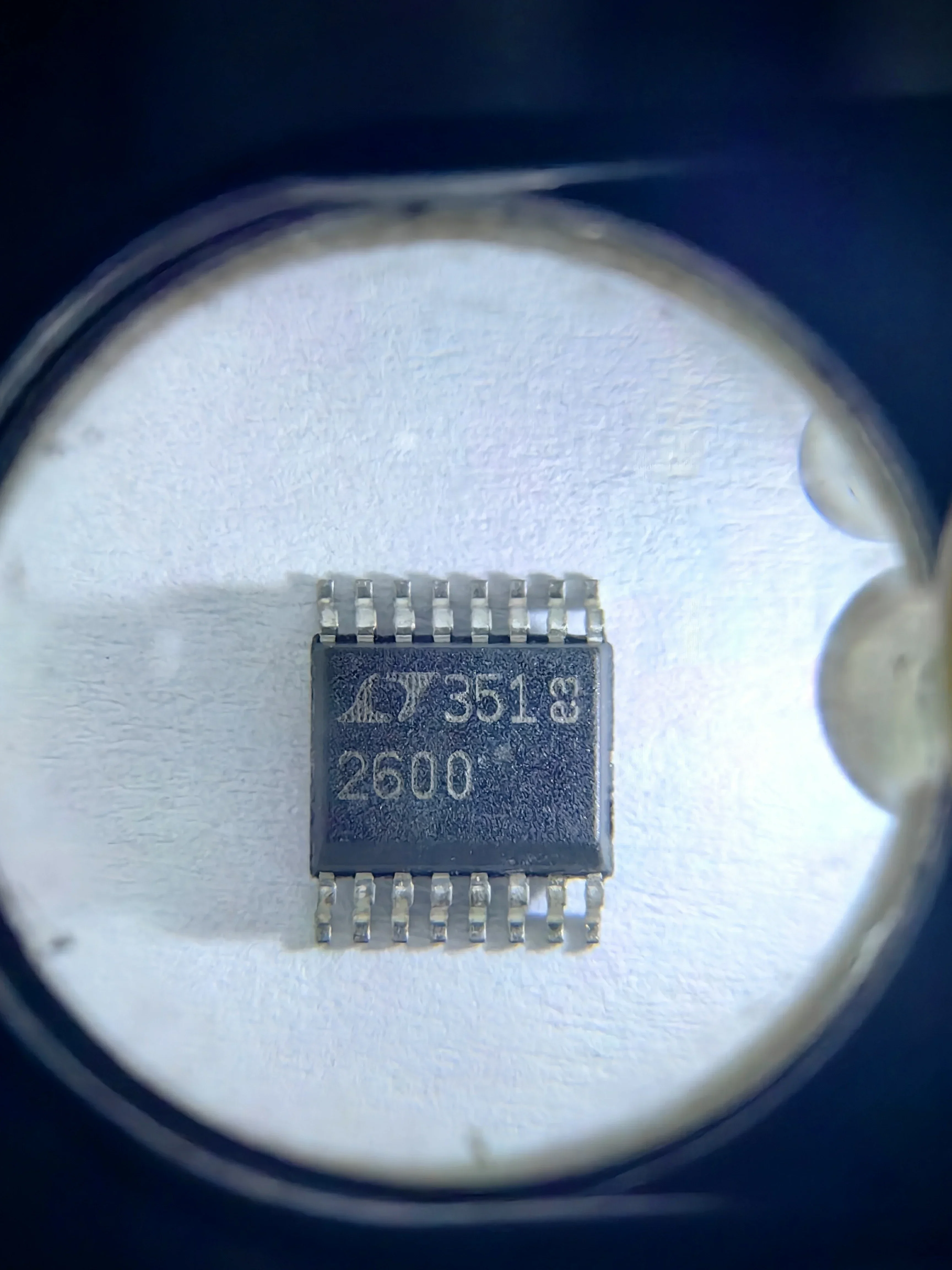 LTC2600CUFD LTC2600IUFD LTC2600IGN LTC2600CGN LTC2600 - Octal 16-Bit Rail-to-Rail DACs in 16-Lead SSOP