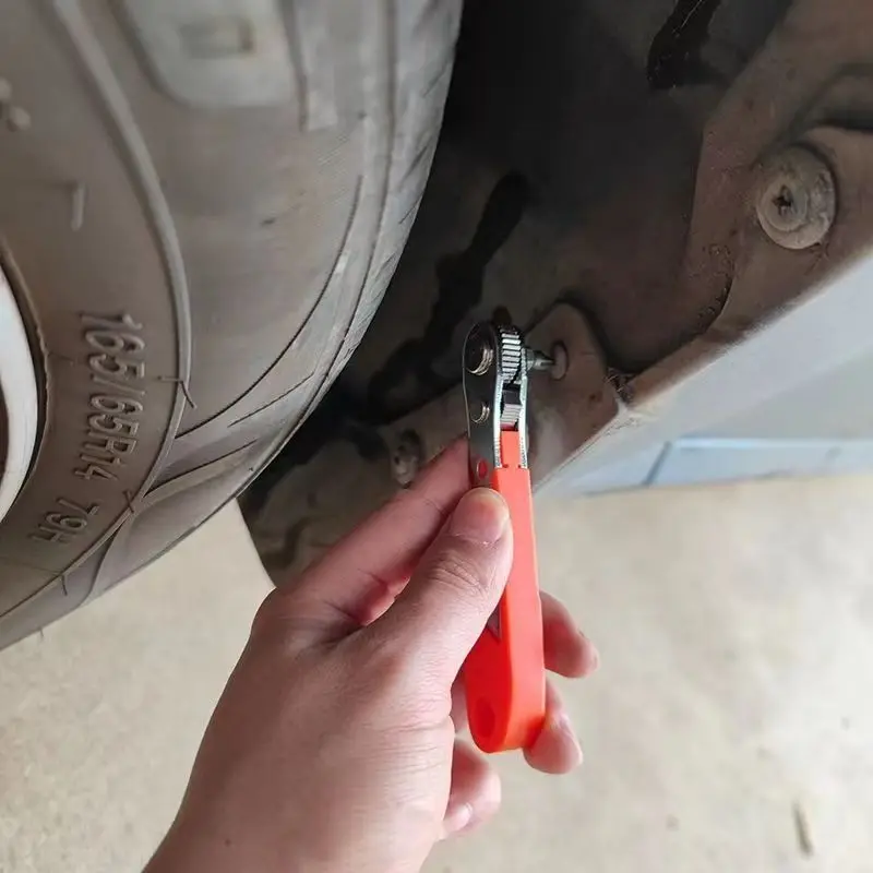 

Automobile two-way multi-function ratchet screwdriver reverse elbow space driver screwdriver wrench For Honda Jeep Toyota car