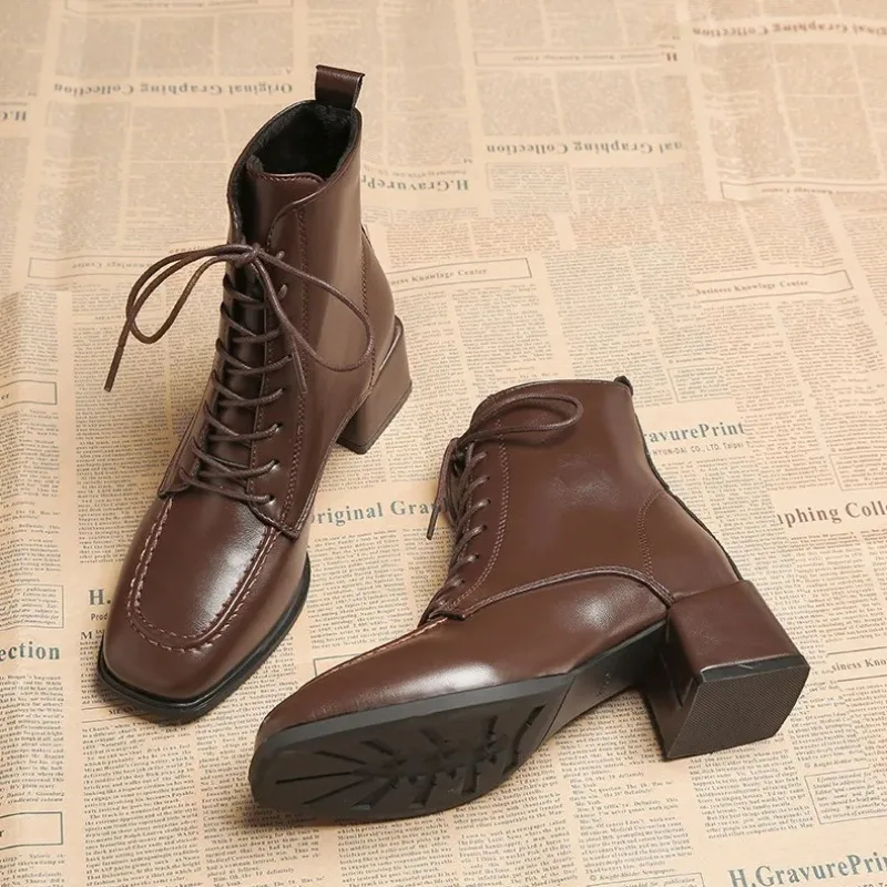 

Women's High Top Boots Quality Casual Leather Boots Lace Up Short Boots for Women Thick High Heels Platform Boot Bottines Femmes