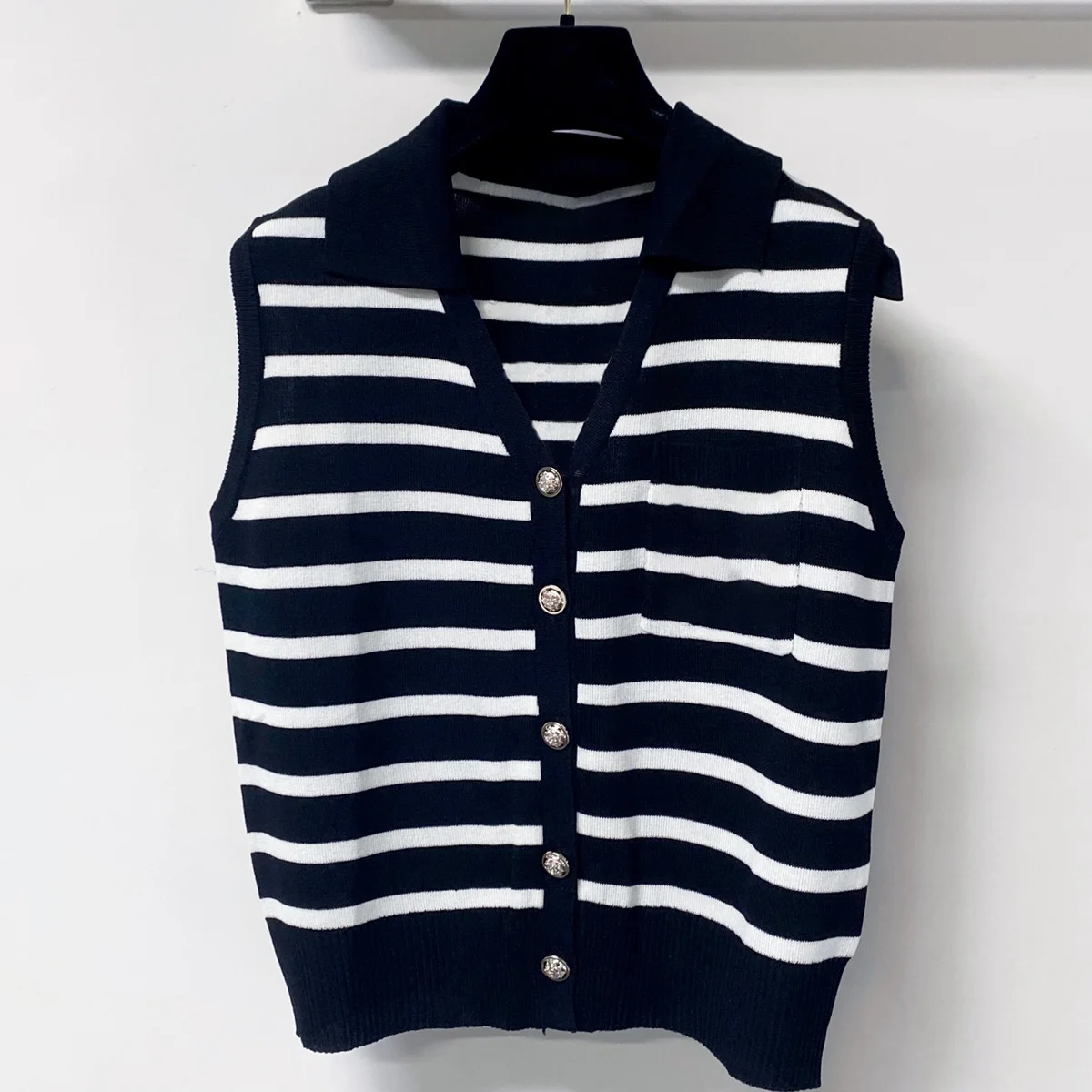 

2026 New Women Striped Polo Collar Knit Vest V-Neck Metal Button Sleeveless Sweater Waistcoat Daily Preppy Style lyt2670974