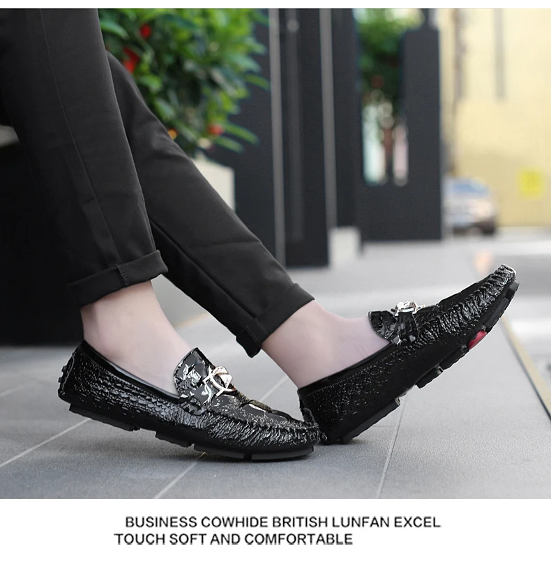 Herren-Slipper mit Krokodilmuster, Frühling/Sommer 2025, Britischer Stil, Glänzendes Leder, Lässige Loafer, Handgefertigt – Detail 14