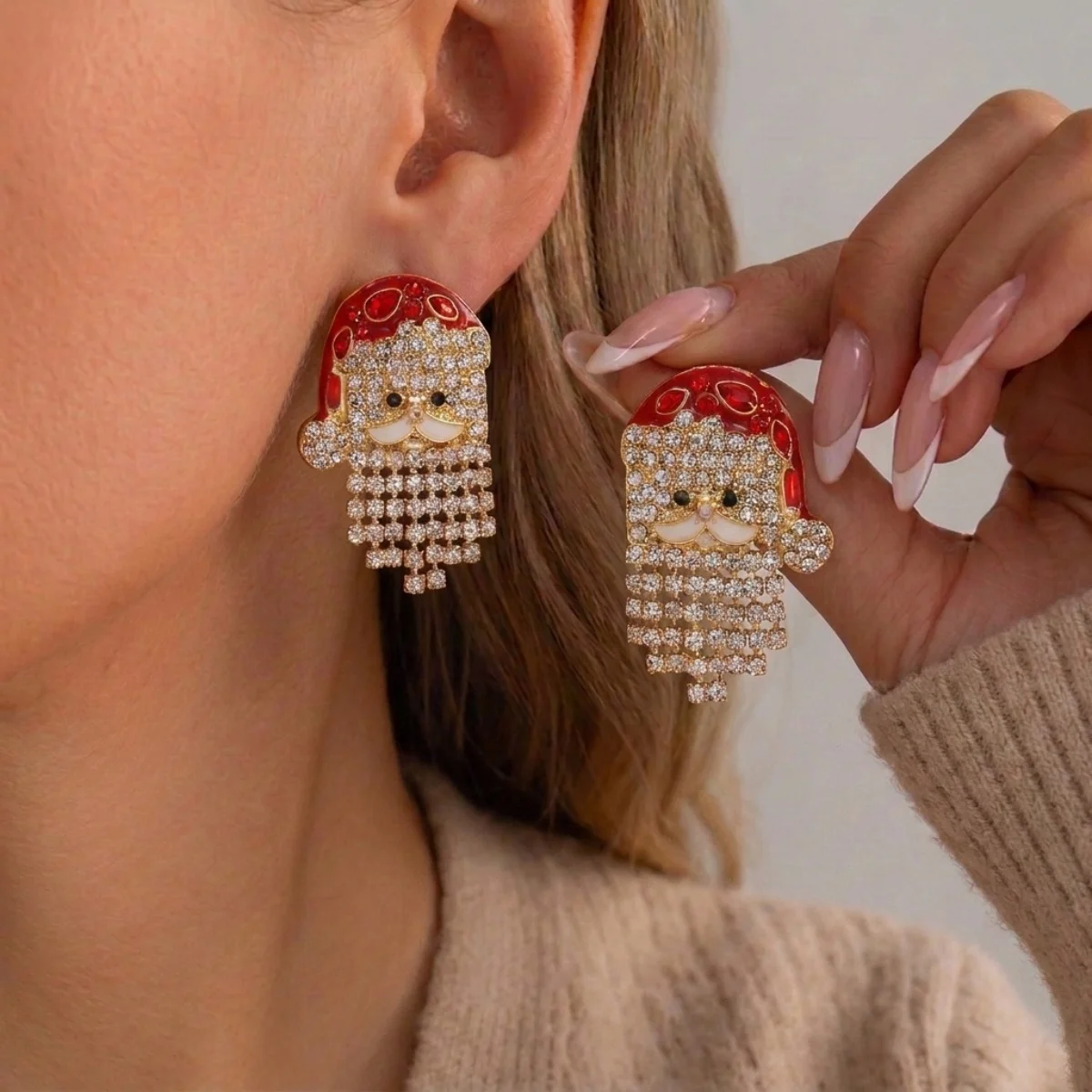Kreative, niedliche Weihnachtsmann-Ohrstecker mit simuliertem Perlenquastenbart für Frauen, Strass-Weihnachtsmann-Ohrringe, Weihnachtsparty-Schmuck – Detail 19