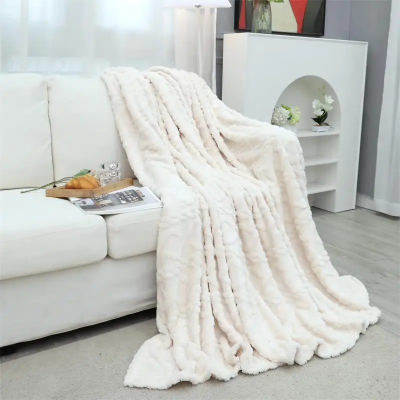 Thickened Comfortable Cotton Plush Blanket Sofa Blanke Office Shawl Blanket Autumn And Winter Blanket