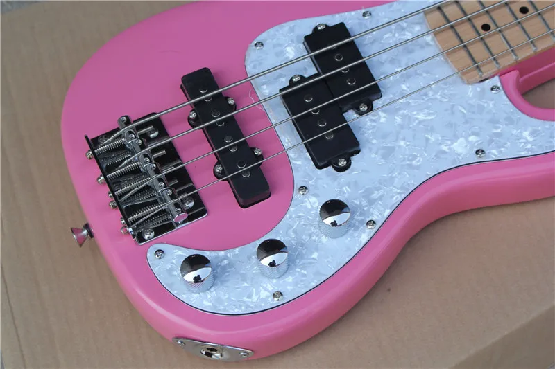 High-end custom mini bass electric guitar, pink body, 25.5-inch chord, shipping included