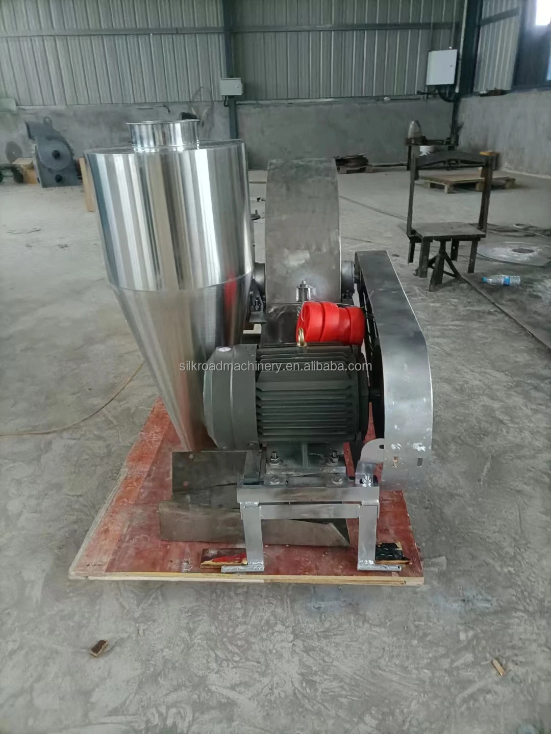 Stainless steel poultry chicken animal feed pellet corn grain maize soybean chilli hammer mill crushing machine for sale