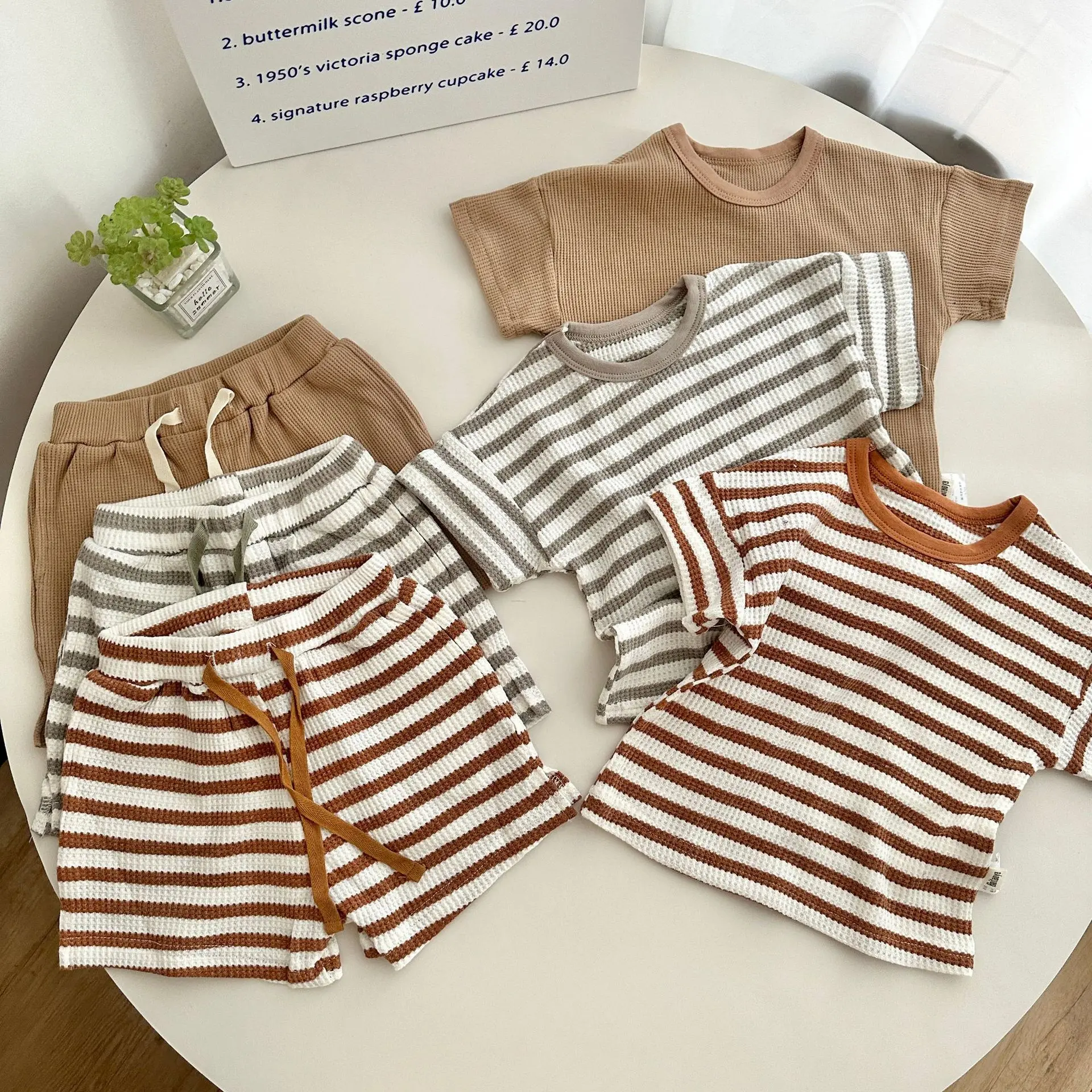 

2025 Summer New Children Short Sleeve Clothes Set Boys Girls Striped T Shirts + Shorts 2pcs Suit Kids Toddler Casual Waffle Set