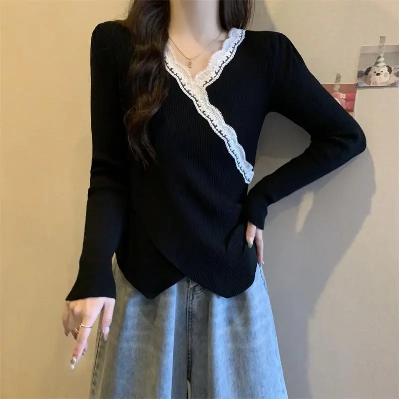 Lace Spliced Slim Pullovers Fashion Irregular Spring Autumn V-Neck Women's Clothing Long Sleeve Casual Basic Solid Color T-shirt