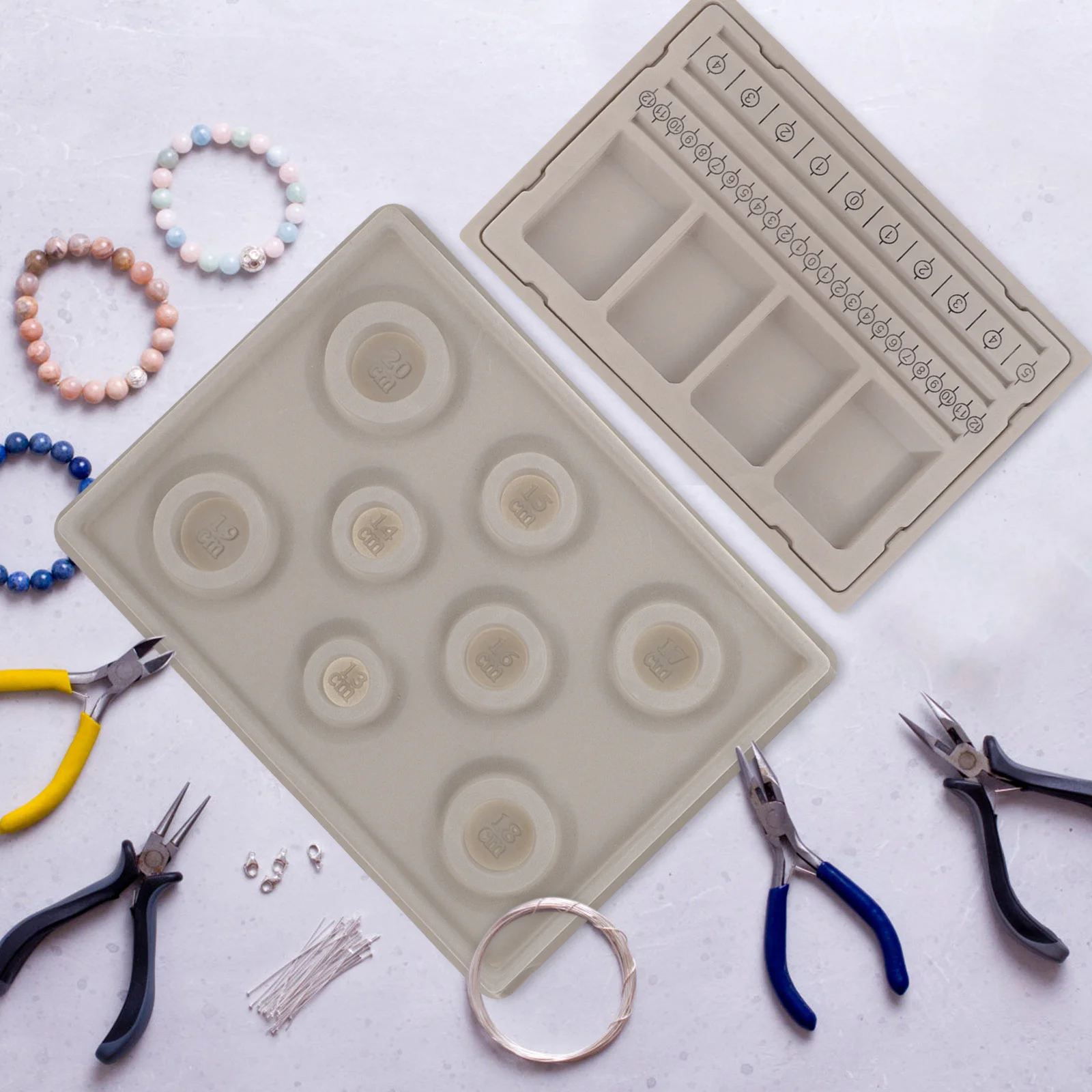 

2Pcs Bracelet Bead Board Safe Material Professional Bracelet Sizer for DIY Crafts and Jewelry Projects Bead Board